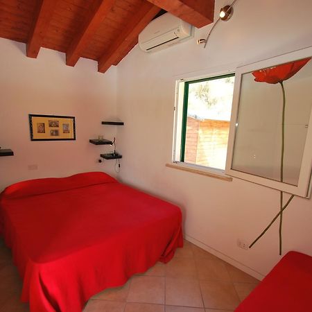 Villetta Ciclamino Casa Alzi Екстериор снимка