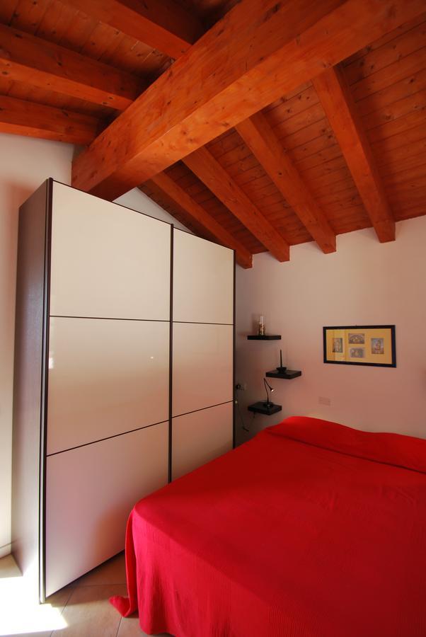 Villetta Ciclamino Casa Alzi Екстериор снимка